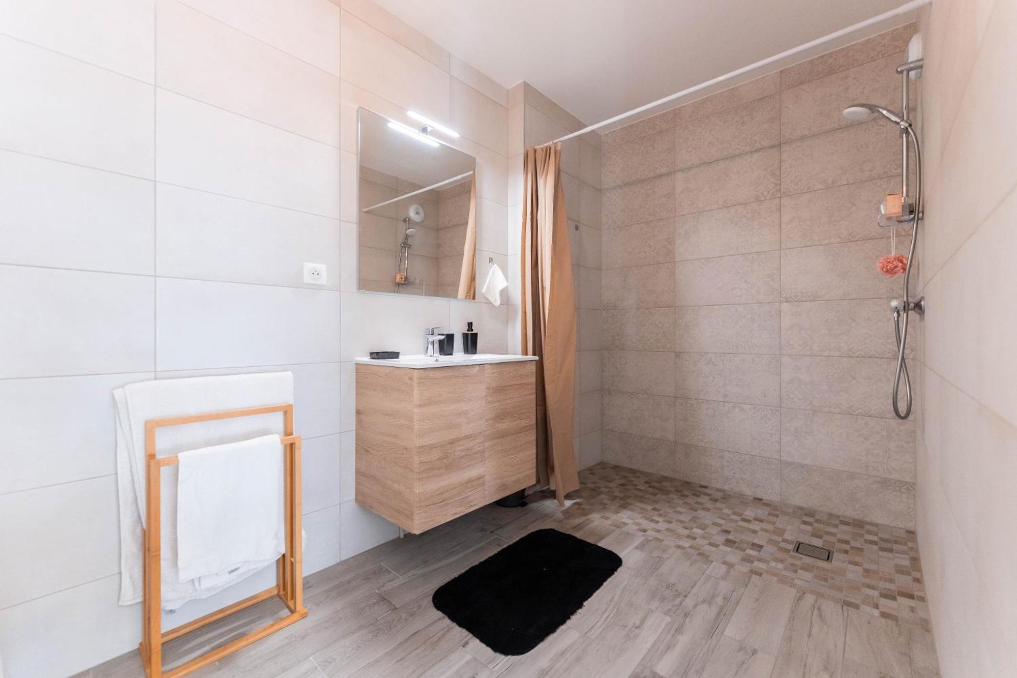 Les Jardins De La Semme Apartment Colmar Ngoại thất bức ảnh