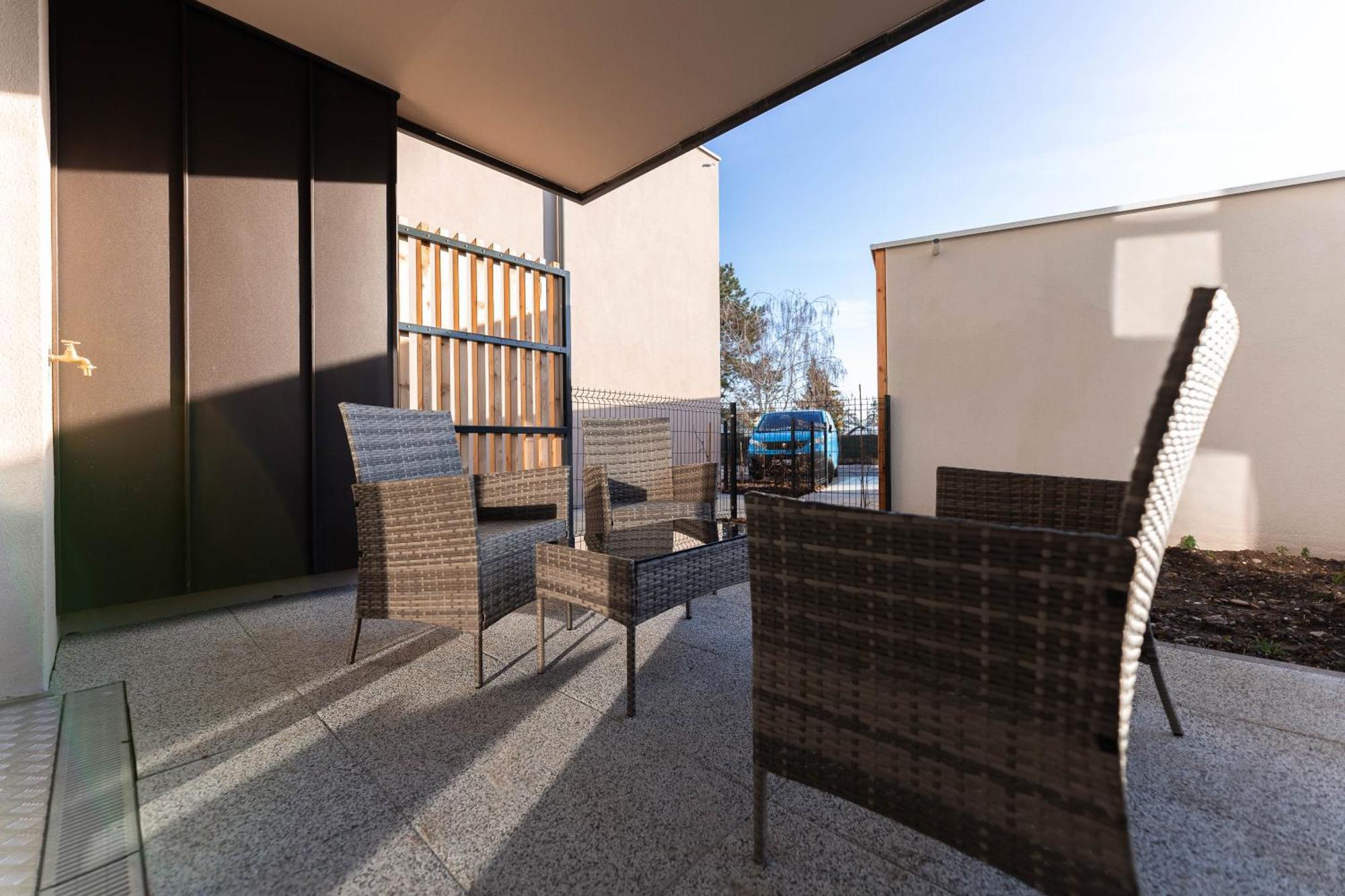 Les Jardins De La Semme Apartment Colmar Ngoại thất bức ảnh